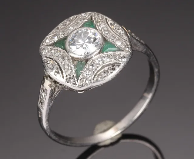Art Deco emerald and diamond ring in platinum
