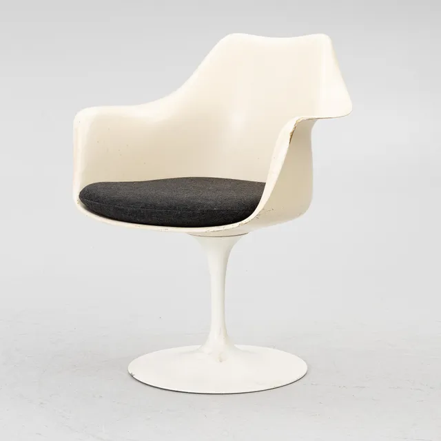 Eero Saarinen, karmstol, "Tulip", Knoll International.