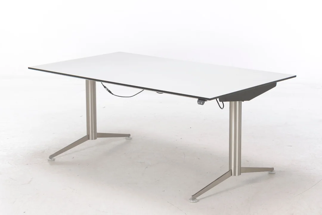 Paul Leroy for Paustian. Desk / work table, model Spinal, electric raise/lower function — Furniture/Office furniture — Lauritz
