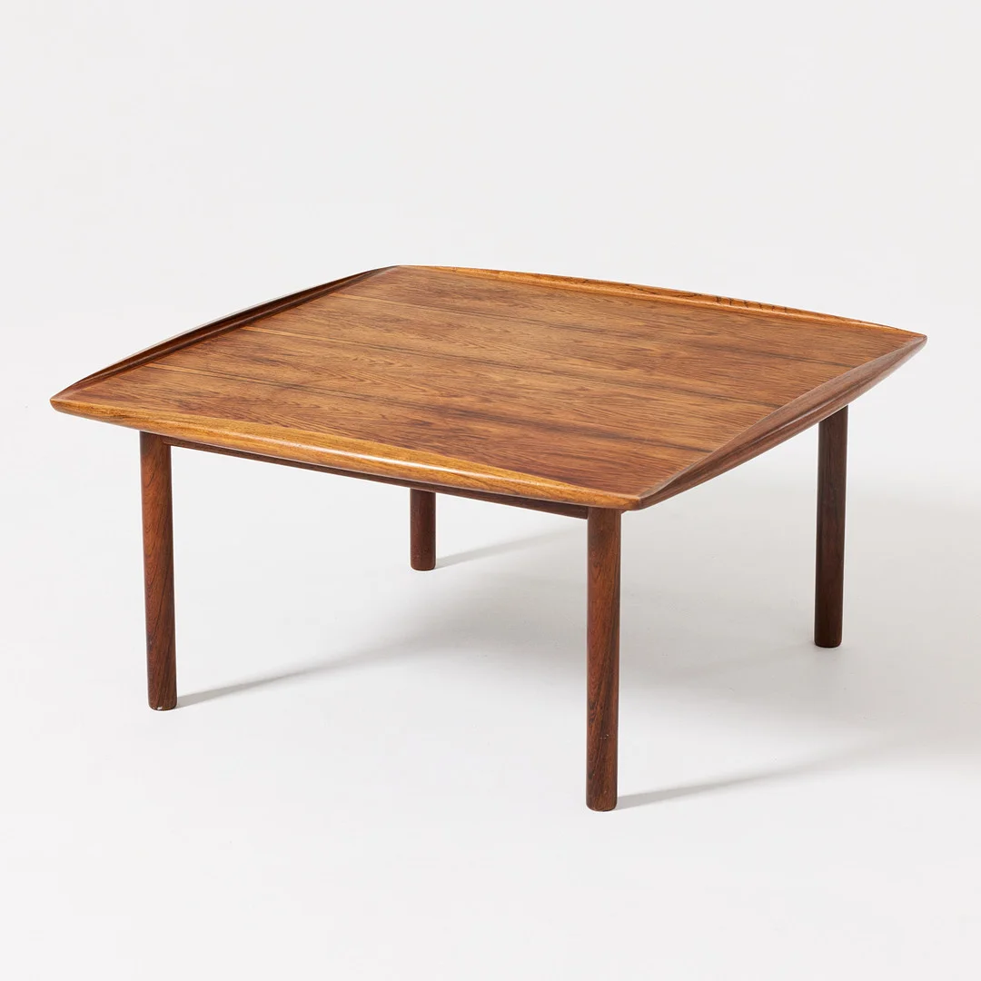 GRETE JALK. Soffbord, Poul Jeppesens Møbelfabrik, Danmark 1950/60-tal, för Illums Bolighus, palisander.600. — Coffee Tables — Stockholms Auktionsverk Magasin 5