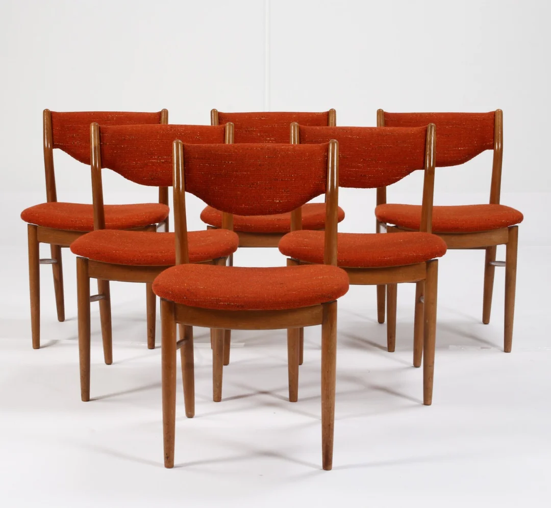 Danish furniture manufacturer. Set of 6 oak chairs. — Furniture/Chairs — Lauritz