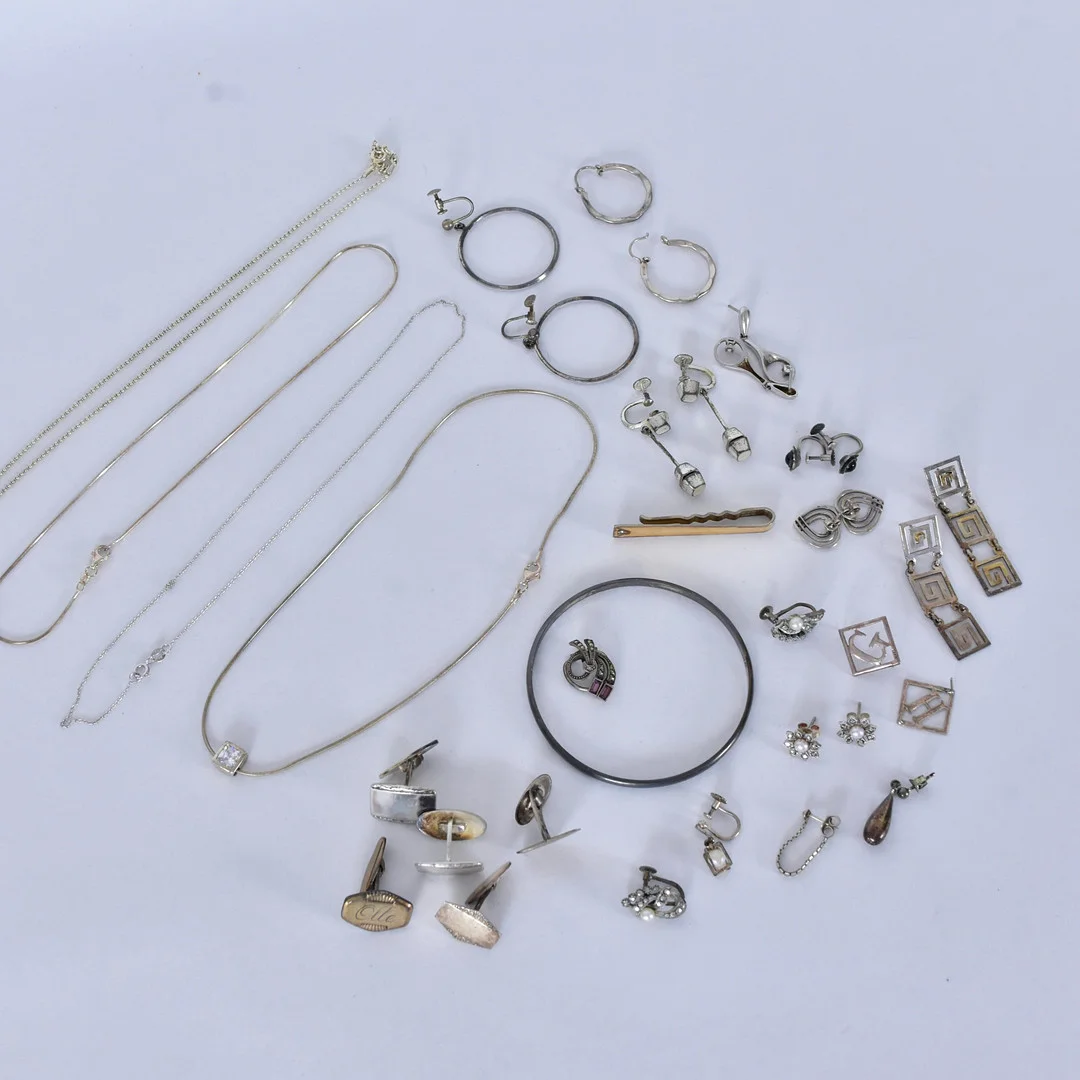 SMYCKEN, silver, 1900-tal. — Silver — Halmstads Auktionskammare