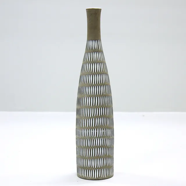 INGRID ATTERBERG. vas, "negro", Upsala Ekeby, (1920-2008).