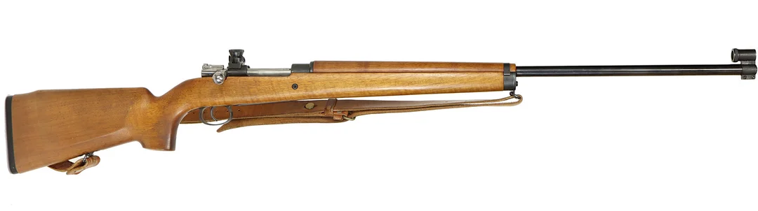 GEVÄR, fabrikat Carl Gustav, modell 63, kaliber 6,5x55, tillv.nr 44098. — Military weapons — Walter Borg