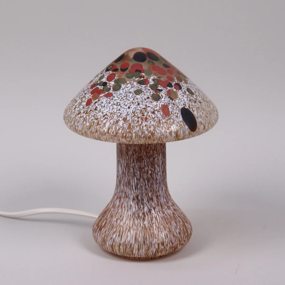 MONICA BACKSTRÖM. "Svamplampa", bordslampa i glas i form av svamp, Kosta Boda. — Art glass — Markus Auktioner