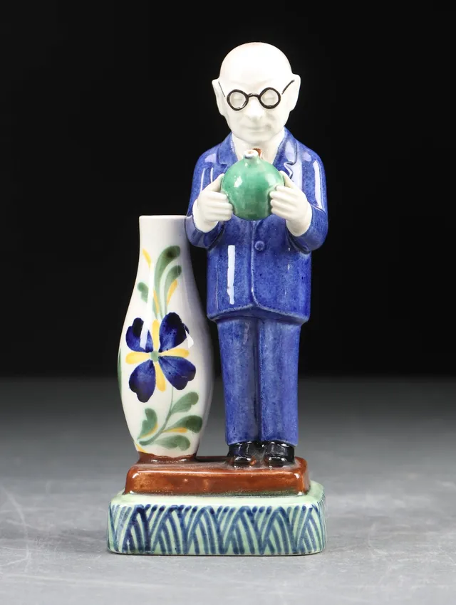 Herluf Jensenius. Figur af fajance, 'Direktør Chr. Christensen'
