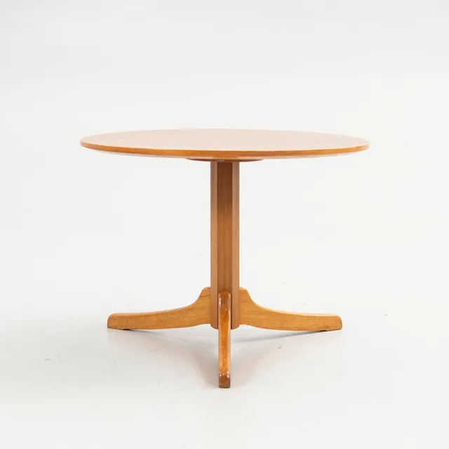 Josef Frank, soffbord, modell B560, Firma Svenskt Tenn, 1940-tal.