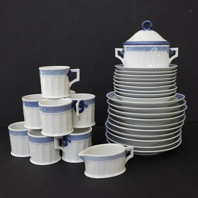 ARNOLD KROGH. Kaffeservis, "Vifte blå" Royal copenhagen.