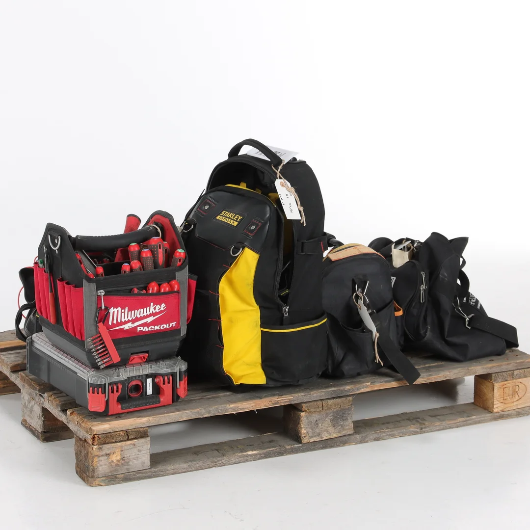 Collection of tools and fall protection equipment. Cresto, Bahco Milwaukee etc. — Home and garden/Tools, building materials — Lauritz