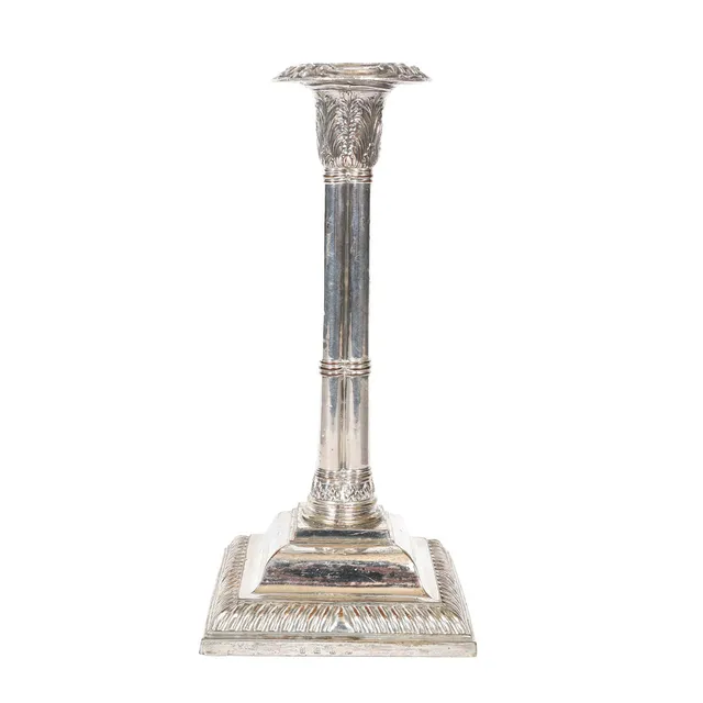 A VICTORIAN NEO CLASSICAL SHEFFIELD PLATE COLUMN CANDLESTICK.