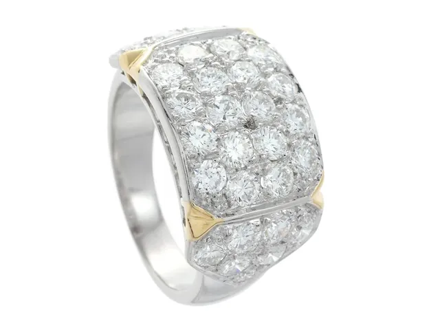 RING, platina, delvis förgylld, 32 briljantslipade diamanter ca 2,80 ctv, ca TW-TCr/VVS-SI, stl 17,25 mm, vikt 11,5 g, guldlödningar, enstaka diamanter har små nagg.