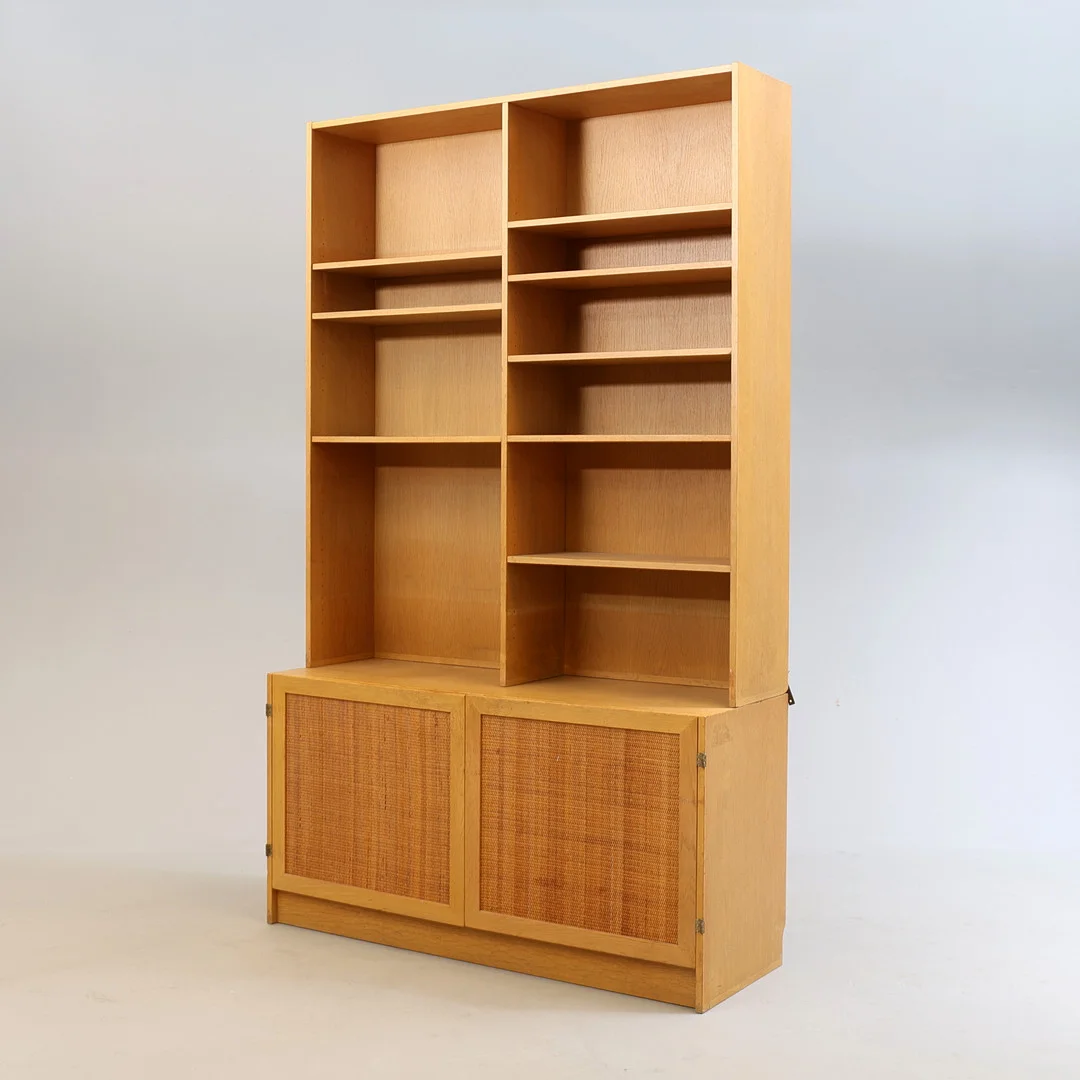 YNGVAR SANDSTRÖM. Hyllsektion, ek, Triva-serien, Nordiska Kompaniet, 1960-tal. — Cupboards, Cabinets & Shelves — Gomér & Andersson Nyköping