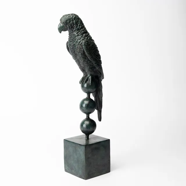 ANDREAS WARGENBRANT. Skulptur, grönpatinerad brons, " Gossip", gjutarstämpel och gjutarsignatur.