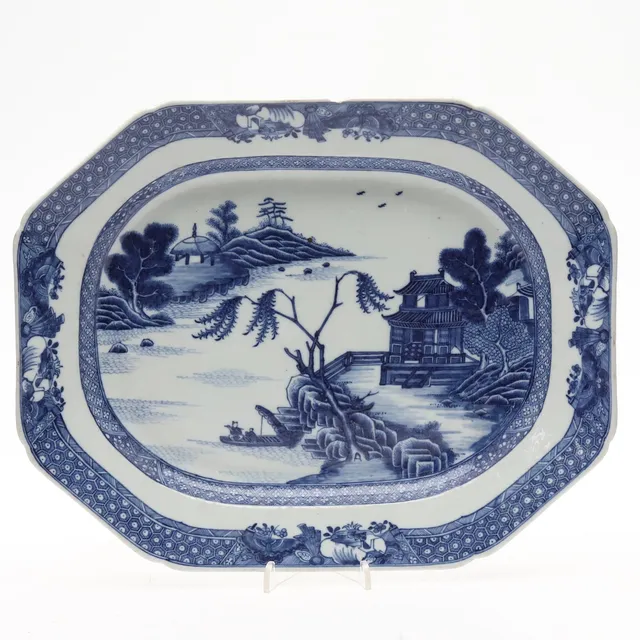STEKFAT, porslin, Qianlong-perioden (1736-1795), Qingdynastin, Kina.