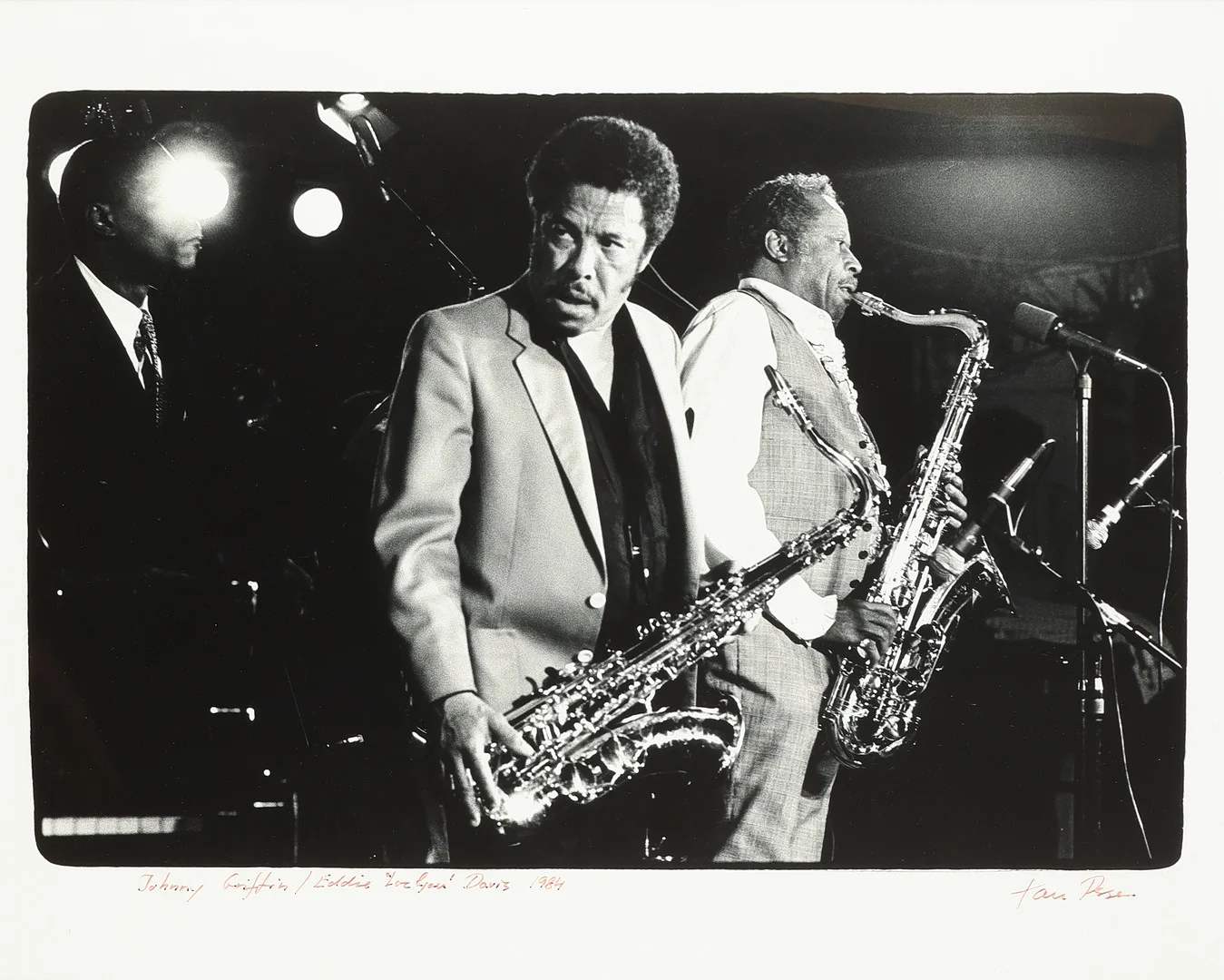 JAN PERSSON (1943-2018). Dobbeltportræt af den amerikanske saxofonist Johnny Griffin og tenorsaxofonisten Eddie 'Lockjaw' Davis, signeret og dateret 1984. — Photography — Palsgaard Kunstauktioner