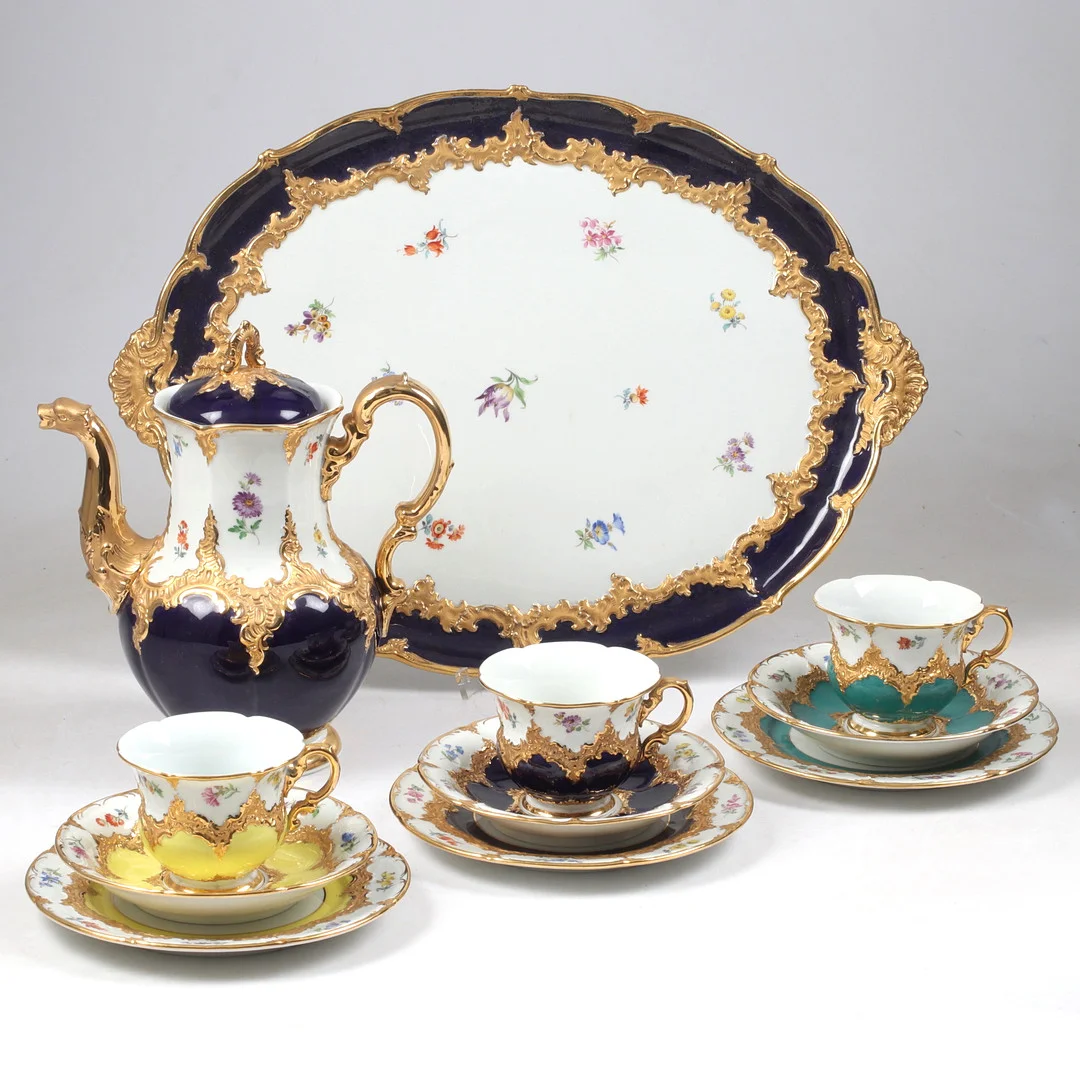 TESERVIS, 11 delar porslin, Ernst August Leuteritz, Meissen, tidigt 1900-tal. — European — Stadsauktion Sundsvall