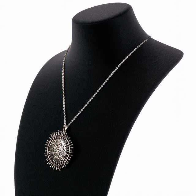 TAPIO WIRKKALA. Halsband, "Full Moon / Täysikuu", silver, Kultakeskus Oy, Finland.