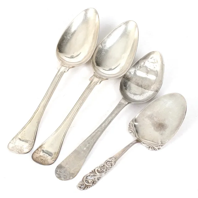 SKEDAR och TÅRTSPADE, 4 delar silver, bl.a. "Gammal Fransk", N.L Dahlström, 1896, Vikt 185 gram.