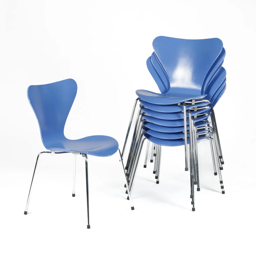 AJS - Arne Jacobsen. Eight 'Seven' chairs, model 3107 (8) — Furniture/Chairs — Lauritz