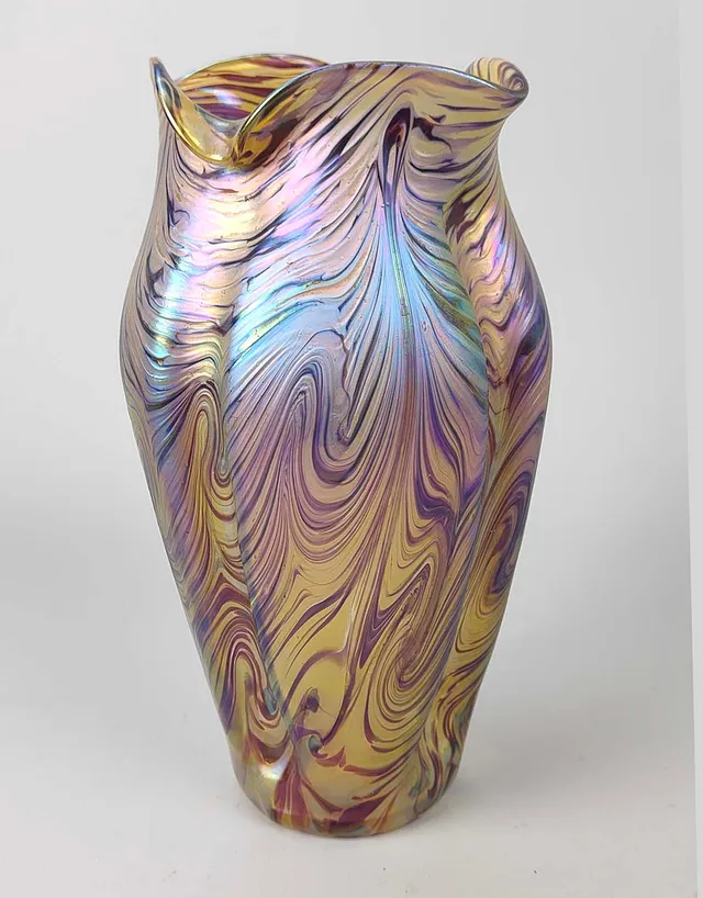 Jugendstil Kralik Vase.