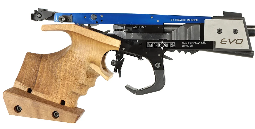 PISTOL , Halvautomat, fabrikat Matchguns, modell MG2, kaliber .22LR, tillv.nr EVO1271, se-nr SE3442595. — Pistols — Walter Borg