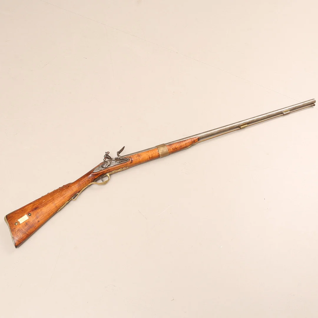 FLINTLÅSBÖSSA, 1700-1800-tal. — Guns & Rifles — RA Auktionsverket Norrköping