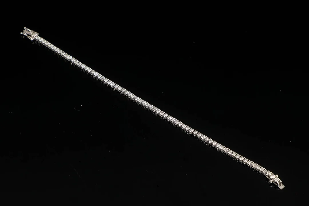 Diamonds By Frisenholm. Tennis bracelet with diamonds, total approx. 3.10 ct. — Jewellery/Bracelets — Lauritz