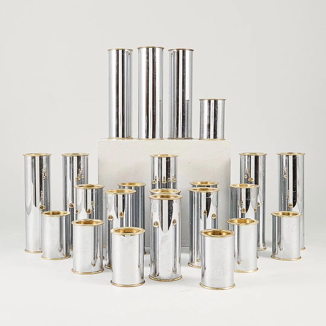 STAFFAN ENGLESSON. Ljusstakar, 23 st, "Cylinder 2000", signerade. — Candlesticks — Metropol Auktioner