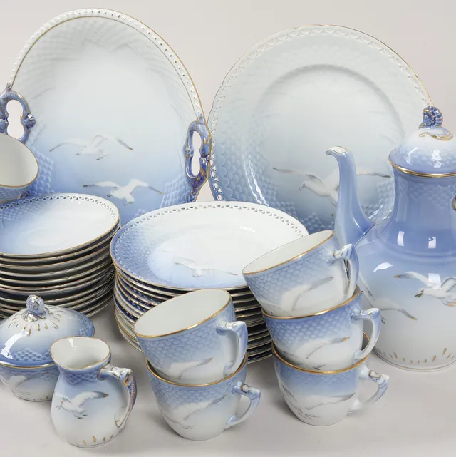 KAFFESERVIS, 40 delar, porslin, "Blå Måsen", Bing & Grøndahl, Danmark.