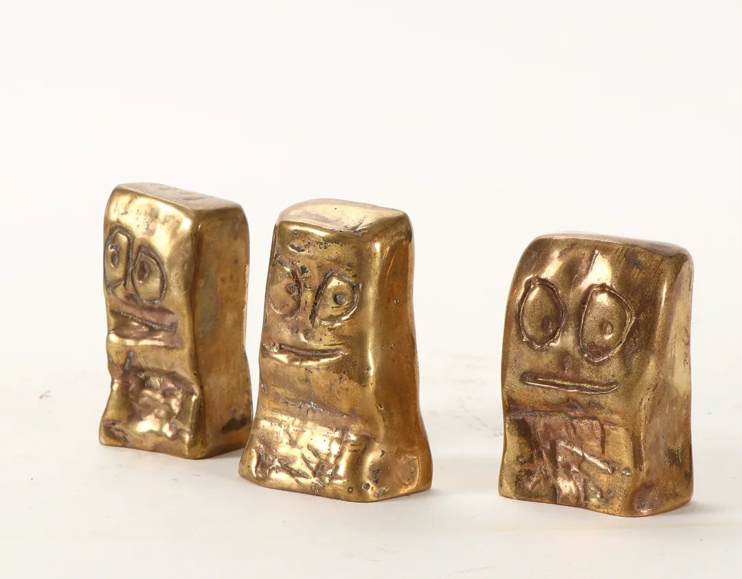 Poul Pava. The 3 bad boys. Three figures in polished brass — Paintings and sculptures/Sculptures — Lauritz