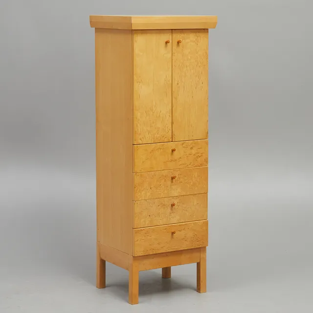 KARIN TYREFORS. Skåp med lådor, Fröseke, 1980/90-tal.