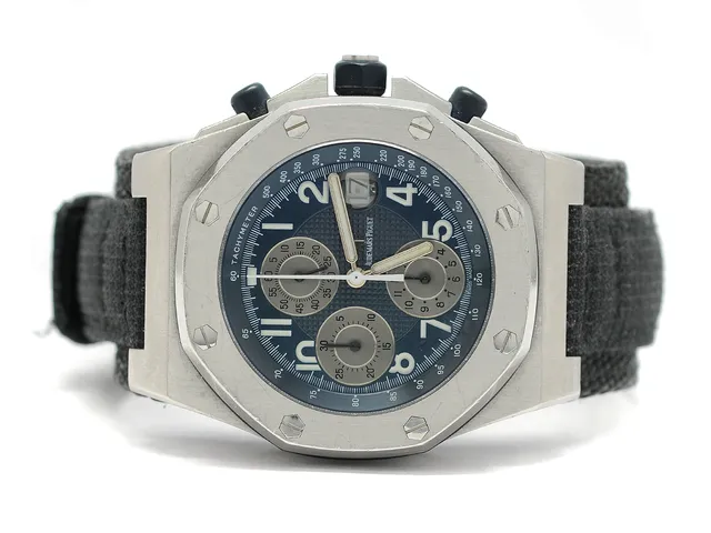 AUDEMARS PIGUET, Royal Oak OffShore, Cal 2226, Serie nr. 495679, Ref nr. 25770ST/O/0001KE/01, Boett nr. E54881-1571, kronograf, herrur, 42 mm, stål, automatisk, safirglas, datum, nylonband s.k. "End of day´s", cert, december 2001, box, ytterkartong.