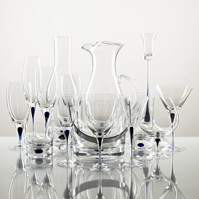 ERIKA LAGERBIELKE. Glasservis, 135 delar, "Intermezzo", blå, Orrefors, formgiven 1984.