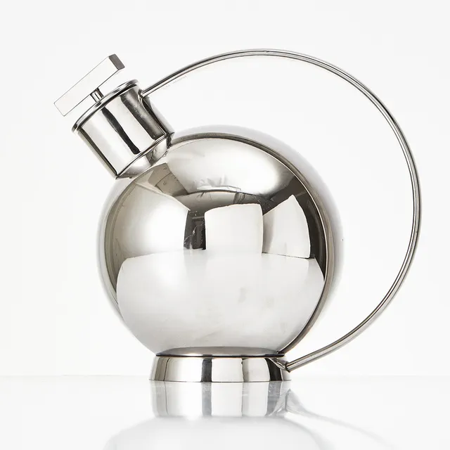 SYLVIA STAVE. Cocktailshaker, stål, Alessi, Italien, formgiven ca 1930.