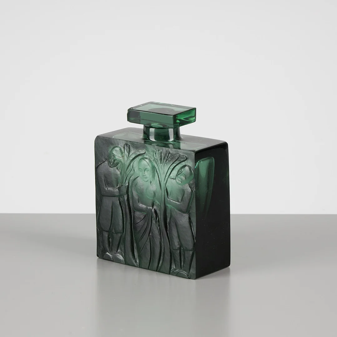 GUNNEL NYMAN. FLASKA, grönt glas. — Art glass — Stockholms Auktionsverk Helsinki