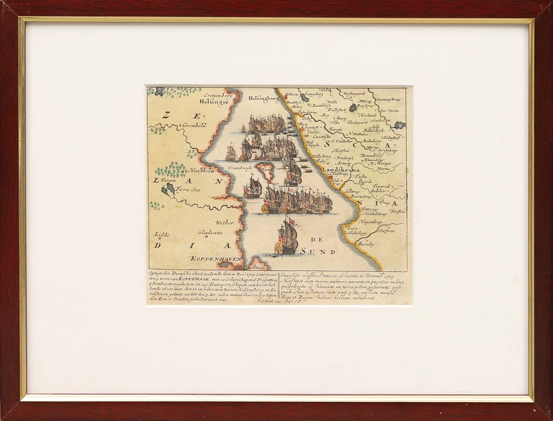 ANTIK KARTA. Kolorerat kopparstick. Danska flottans invasionsöverfart till Skåne 1709, Pieter Schenk, 1700-tal. — Maps — Crafoord Auktioner Malmö