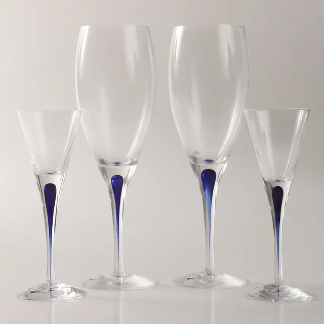ERIKA LAGERBIELKE. Glas, 4 stycken, vinglas samt snapsglas, "Intermezzo", Orrefors.