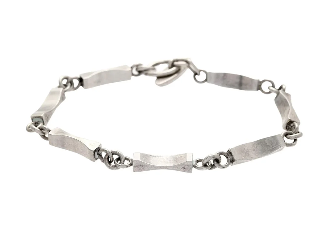 ARVO SAARELA, armband, silver, Enköping 1962, längd 19 cm, vikt 12,6 g. — Smycken/Armband — Kaplans