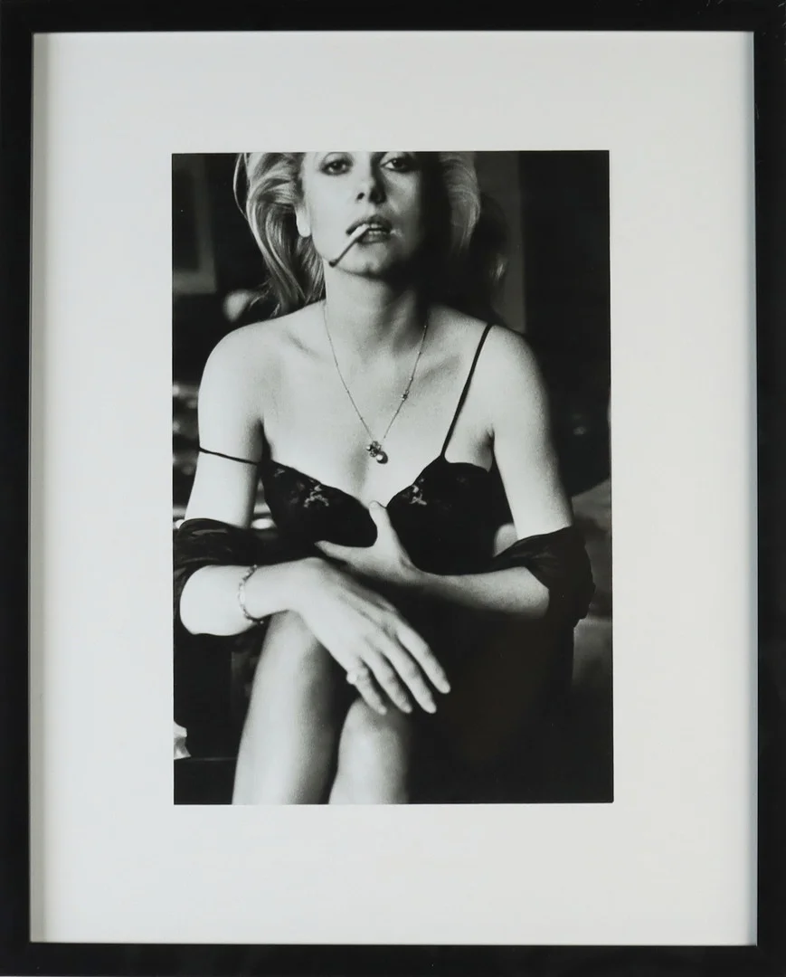 HELMUT NEWTON. Offsettryck, efter "Catherine Deneuve", Paris 1976. — Photography — Höganäs Auktionsverk