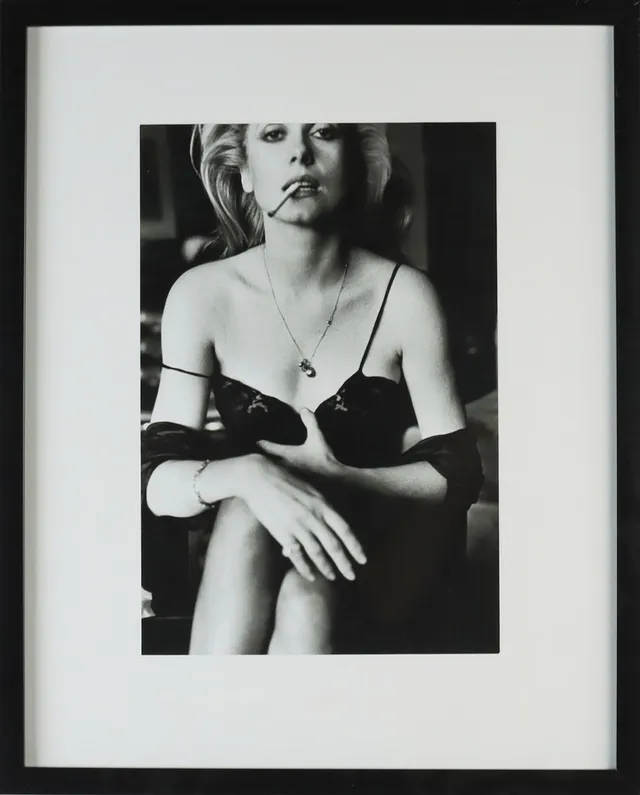 HELMUT NEWTON. Offsettryck, efter "Catherine Deneuve", Paris 1976.