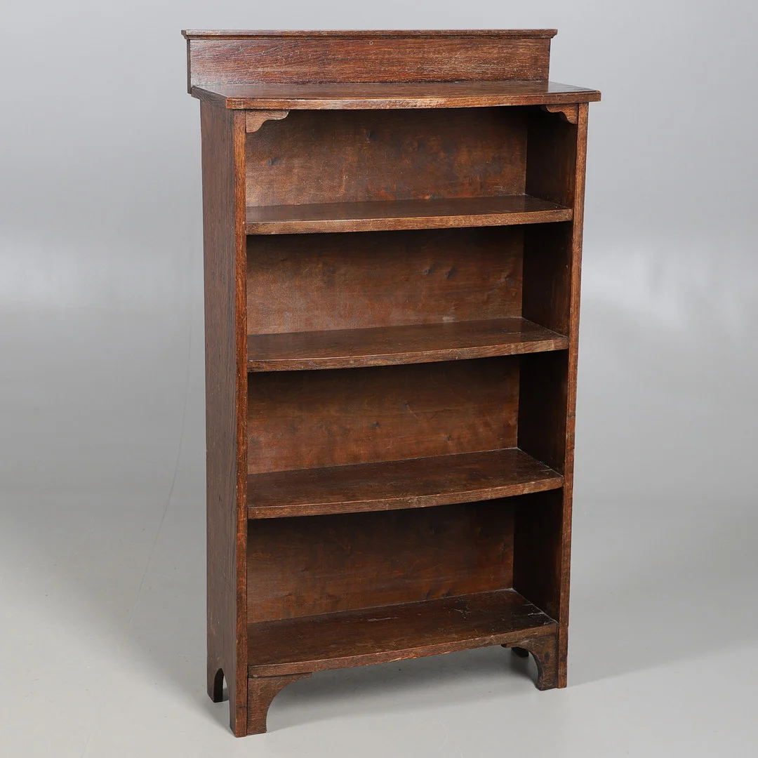 AN OAK STUDENT’S BOOKCASE. — Cupboards, Cabinets & Shelves — Lawrences Auctioneers