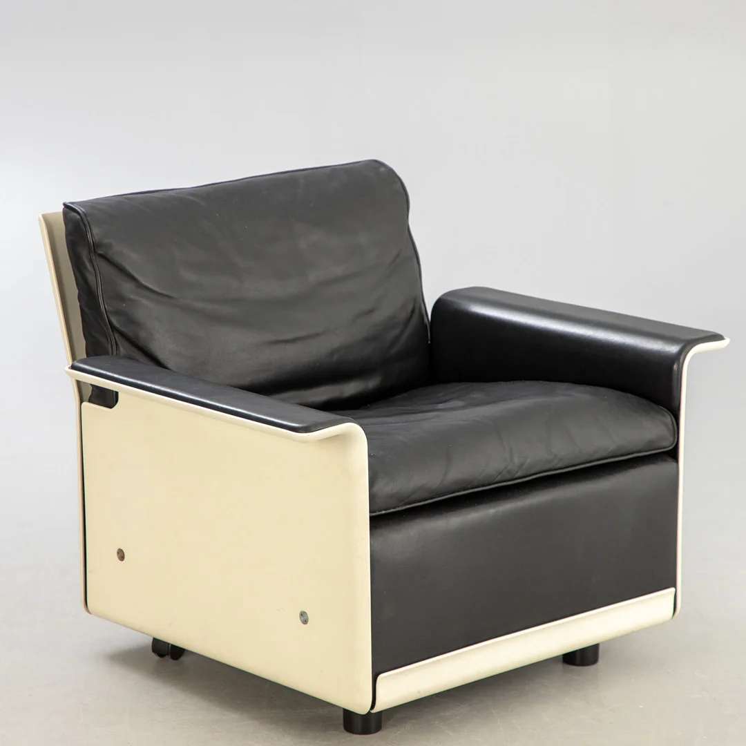 DIETER RAMS. Sessel 'RZ 620' Vitsoe. — Armchairs & Chairs — Stockholms Auktionsverk Hamburg