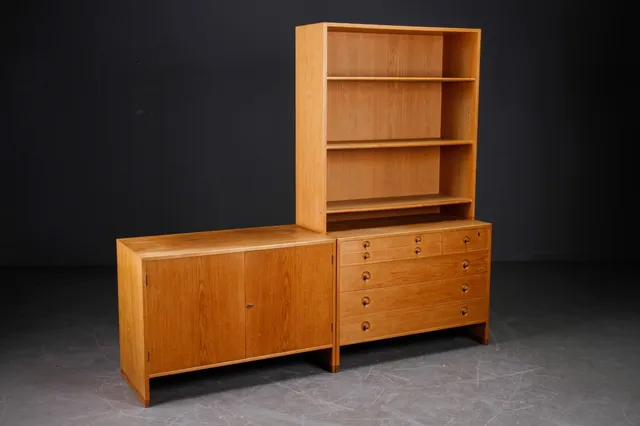 Hans J. Wegner for Ry Møbler. Oak shelving unit (3)