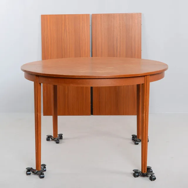 BERTIL FRIDHAGEN. Matbord, teak, Bodafors, 1962.