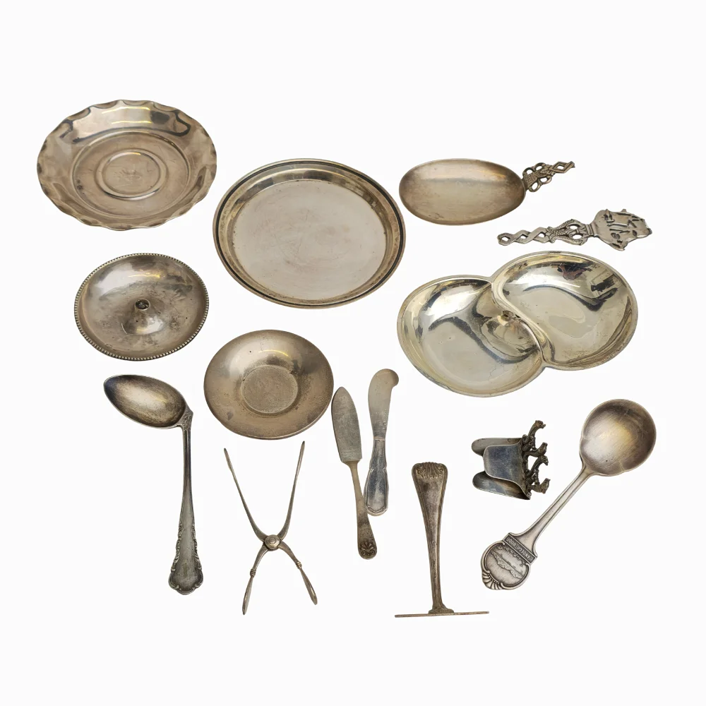 Miscelánea de objetos de plata. — Silver — Barcelona Auctions