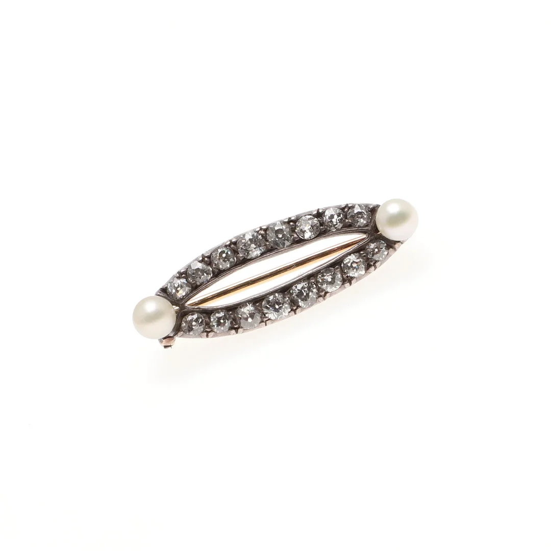 A VICTORIAN DIAMOND AND PEARL BROOCH. — Brooches & Pendants — Lawrences Auctioneers
