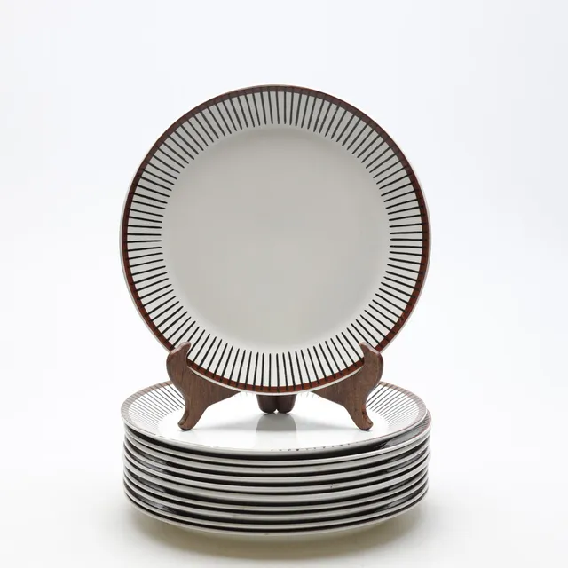 STIG LINDBERG. mattallrikar, 11 st, "Spisa Ribb", flintgods, Gustavsberg.