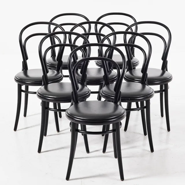 MICHAEL THONET. STOLAR, 8 st, "THONET", svarta, etikettmärkta.