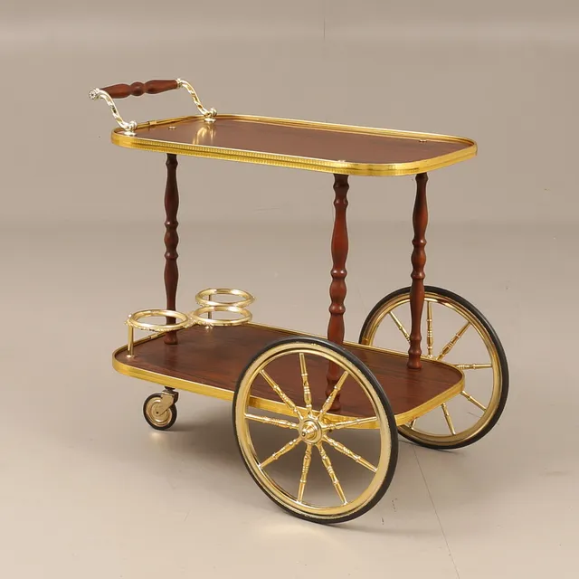 SERVERINGSVAGN, 1900-tal.
