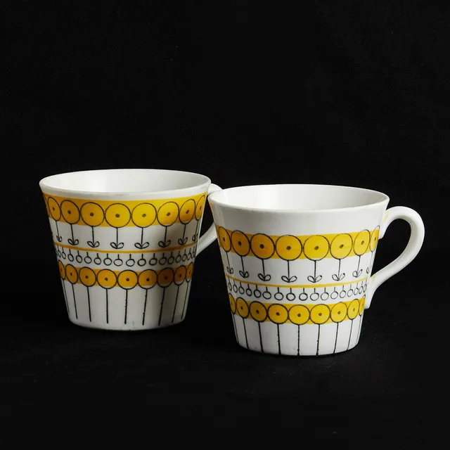 BERIT TERNELL. Tekoppar, 2 stycken, "Furuvik", Gefle, Upsala-Ekeby, porslin.
